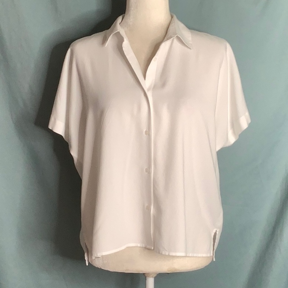 Uniqlo White Boxy Short-Sleeve Button-Down Shirt Size XS Office Business Casual